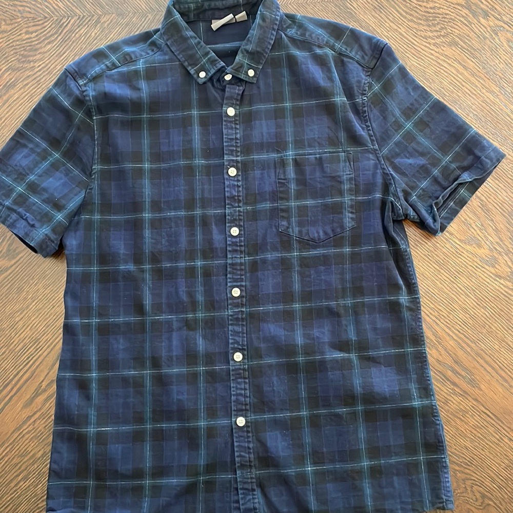 ASOS Men’s multicolor plaid short sleeve collared button up- XL